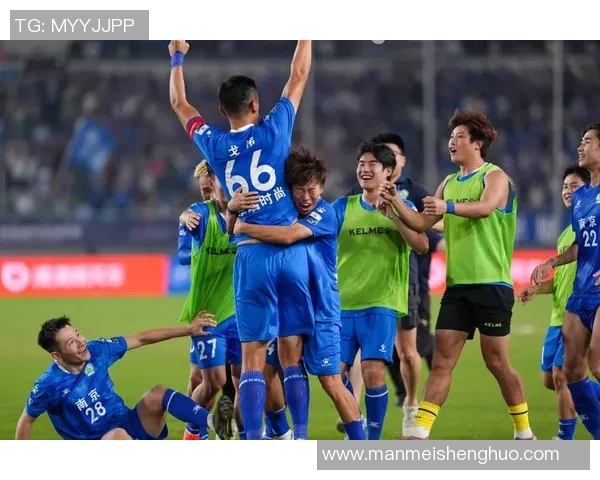 南京足球队在最新耐力排行榜中夺冠引领足球界新风潮